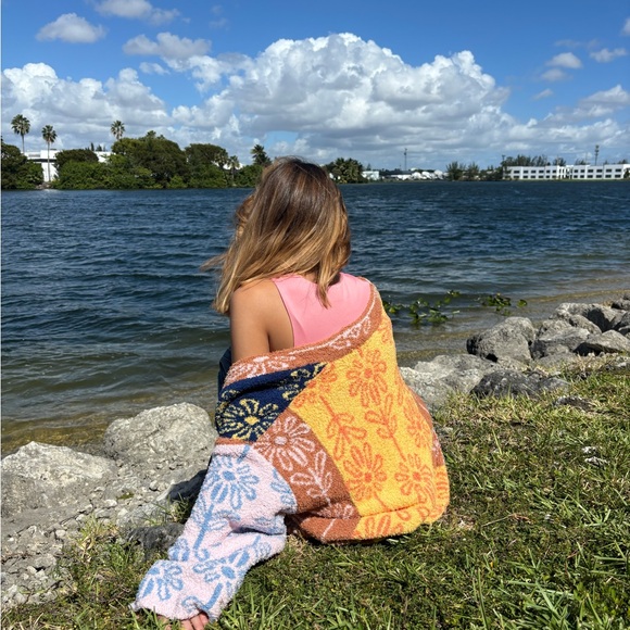 POL. Colorful Patterned Cardigan - Picture 3 of 8